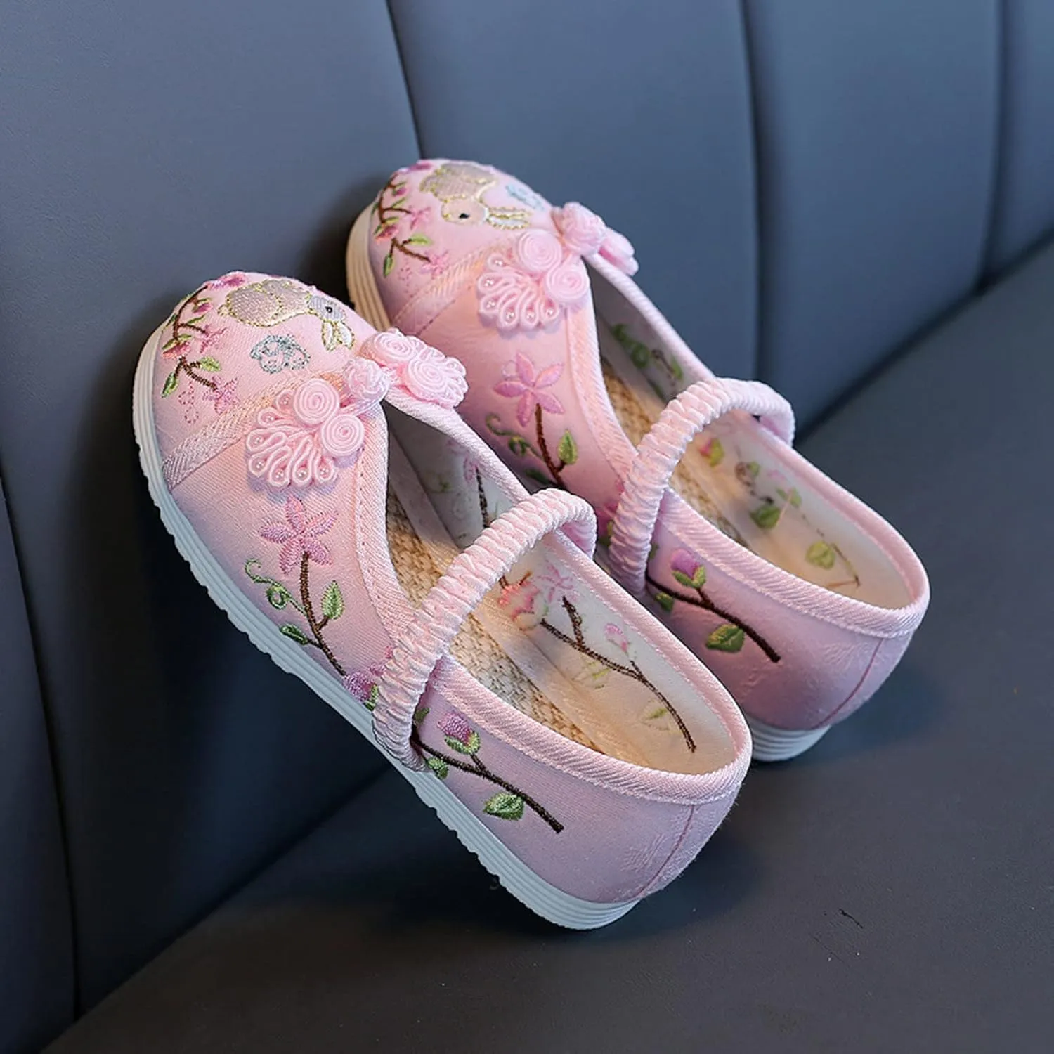 Chinese Traditional Embroidered Costume Shoes Girls Ancient Round Toe Floral Flat Fairy Cheongsam Dress Up Shoes