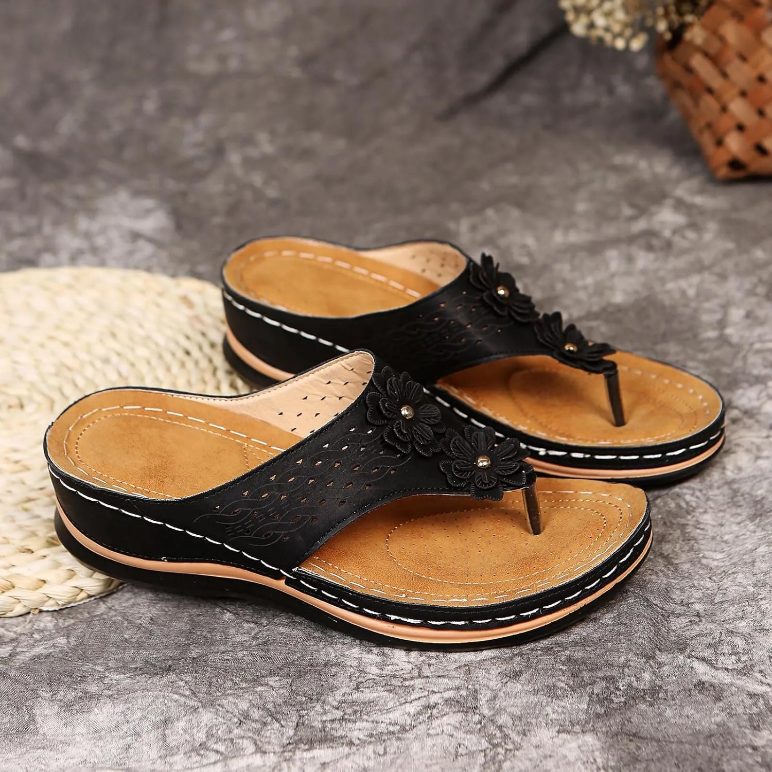 Eduavar Orthopedic Sandals for Women, Sandals Women Comfortable Flip Flops Summer Beach Wedge Sandals with Arch Support