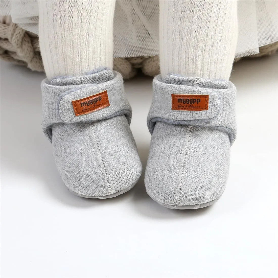GDSDYM Baby Booties Cozy Fleece Slippers Soft Baby Shoes With Gripper Soles, Winter Infant Newborn Crib Sock Shoes Warm Footwear First Walkers