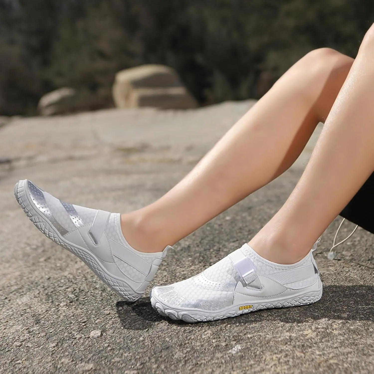 Mens Lightweight Minimalist Shoes Lightweight Breathable Slip On Running Shoe Men's Arch Support Insole Shoes