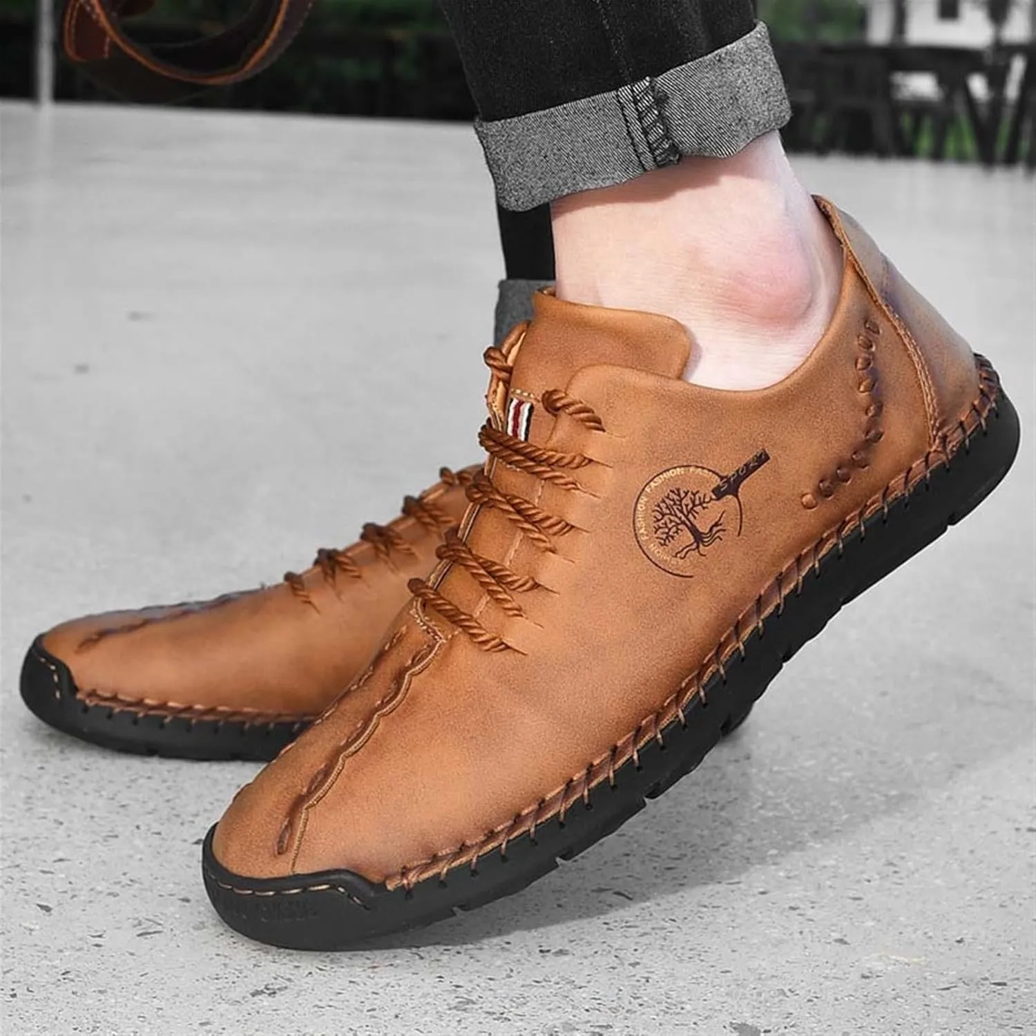 Men's Loafers Shoes Leather Casual Dress Handmade Walking Shoes Outdoor Skateboard Shoes Sneakers Casual Running Shoes Flat Boat Shoe for Men