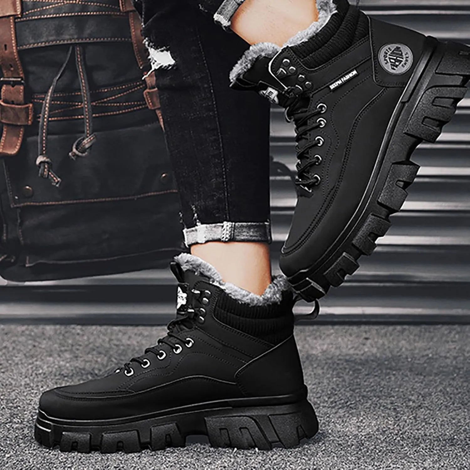 Men's Snow Boots Lightweight Waterproof Winter Boots Warm Plush Lined Shoes Anti-slip Cold Weather Shoes