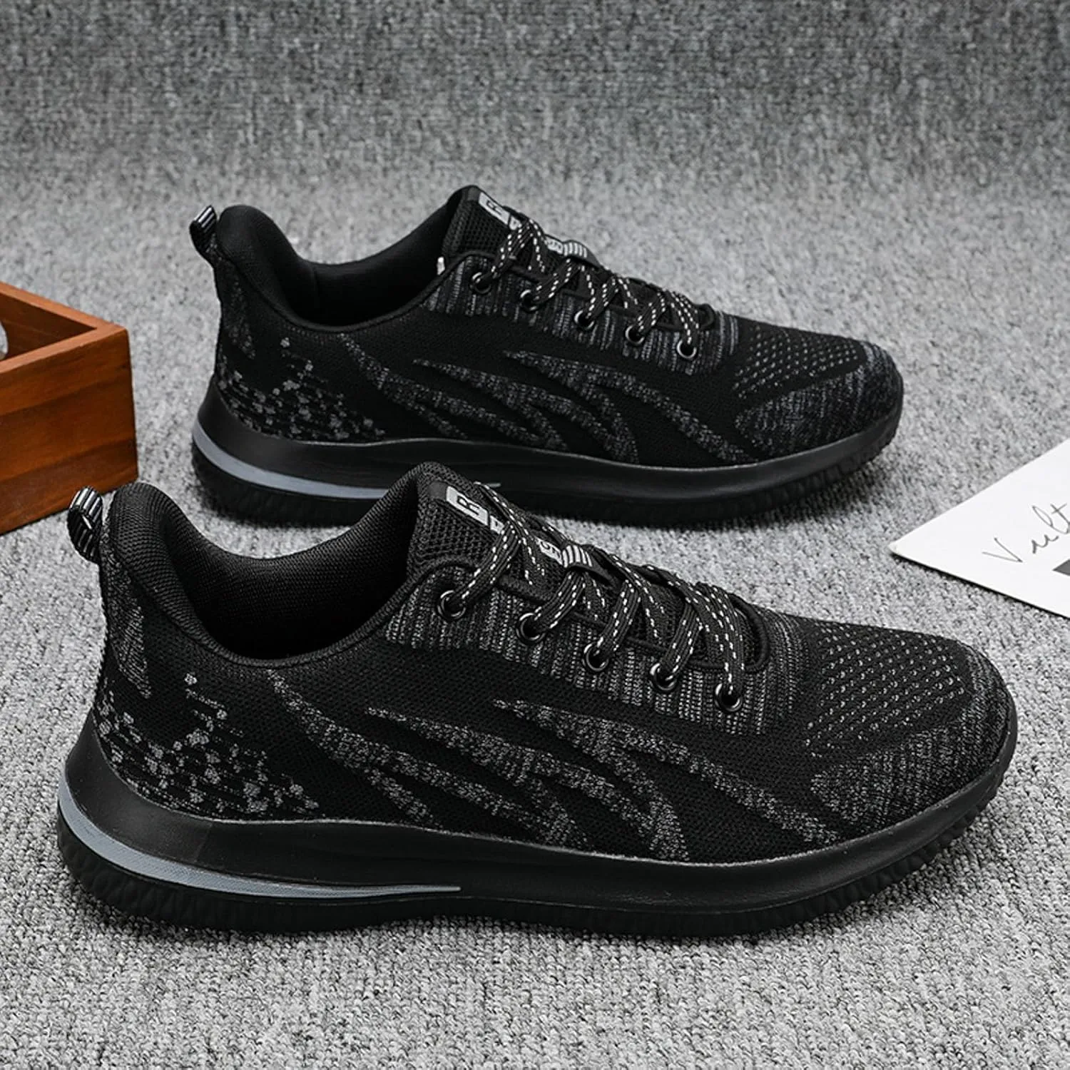 Outdoor Jogging Sneakers for Men Lightweight Breathable Walking Shoe Gym Tennis Lightweight Work Shoes for Men