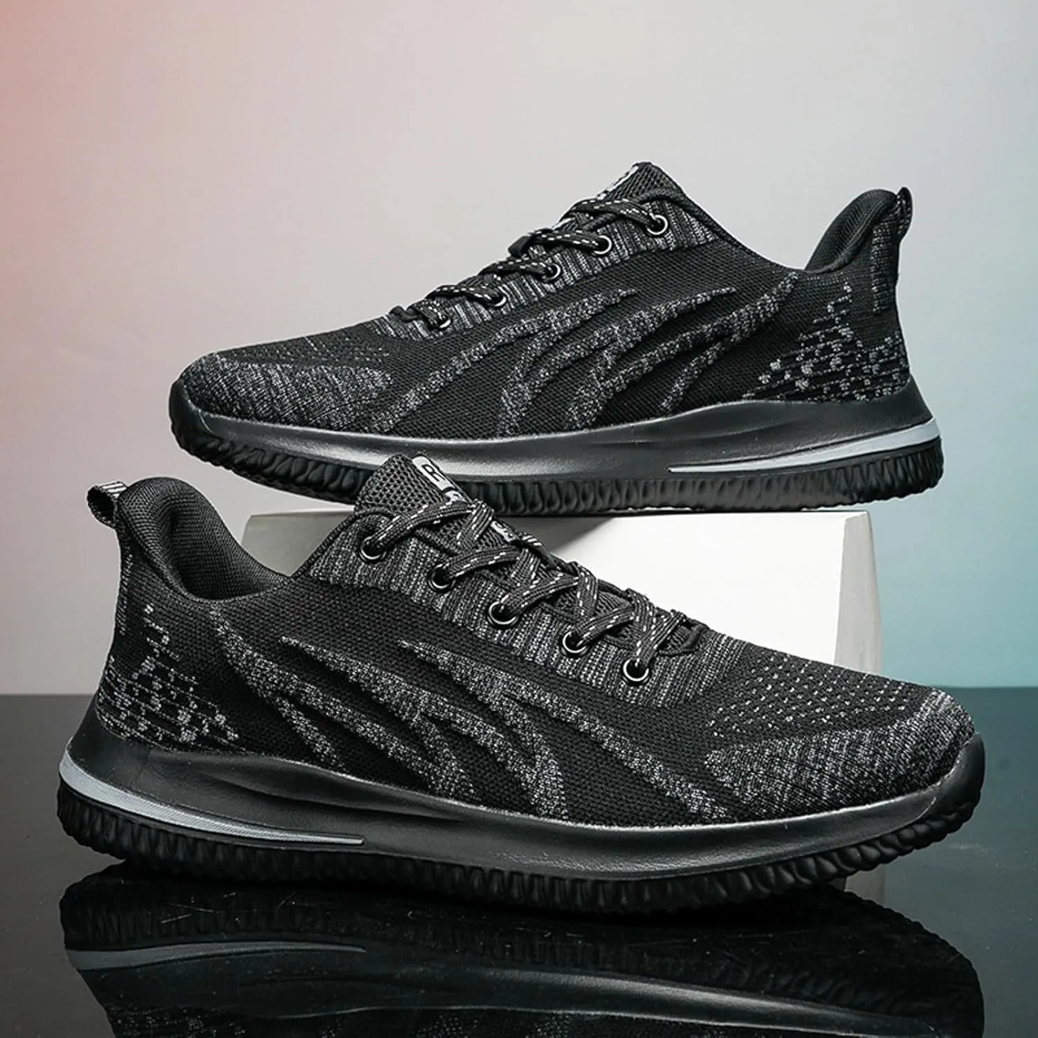 Outdoor Jogging Sneakers for Men Lightweight Breathable Walking Shoe Gym Tennis Lightweight Work Shoes for Men