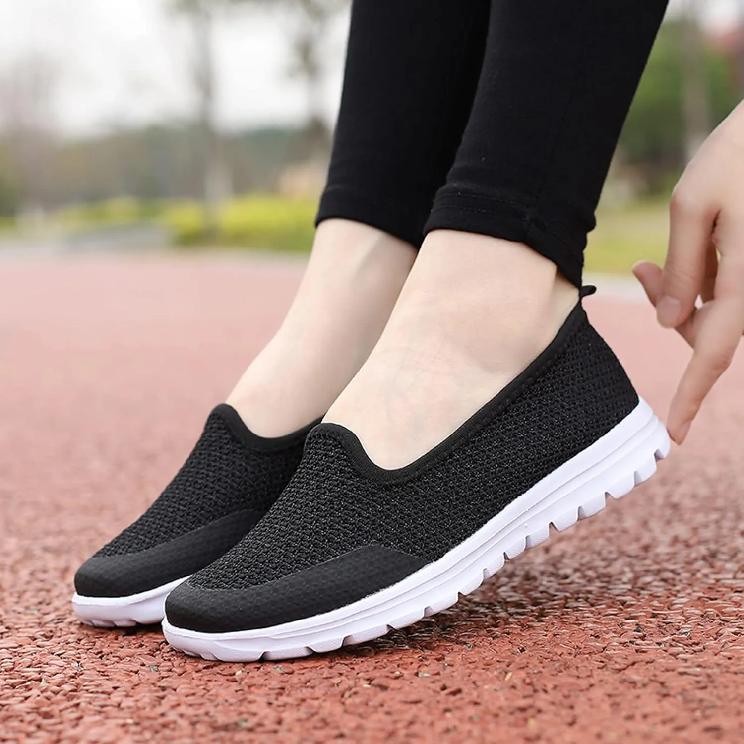 Women Casual Shoes Fashionable and Simple Solid Color New Pattern Summer Mesh Breathable Womens Casual Dress Shoes Wide