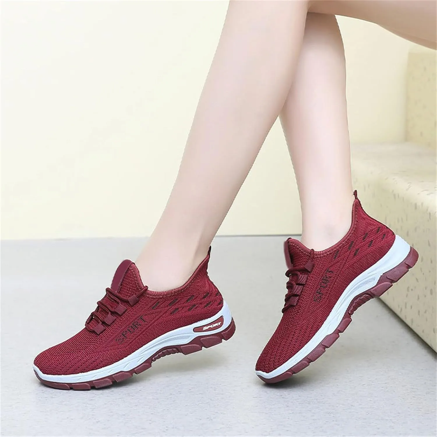 Womens Slip On Sneakers Non Slip Gym Workout Shoes Breathable Mesh Walking Sneakers Lightweight Tennis Fashion Sneaker Sports Workout Gym Shoes for Running Air Cushion Road Running Shoe
